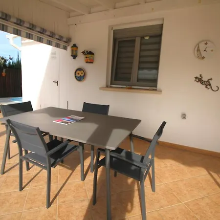 Gerona 27 Villa